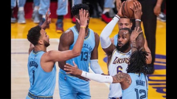 NBA比赛现场直播(nba比赛现场直播在线观看)
